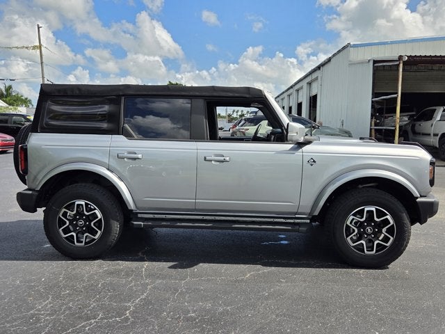 2021 Ford Bronco Base
