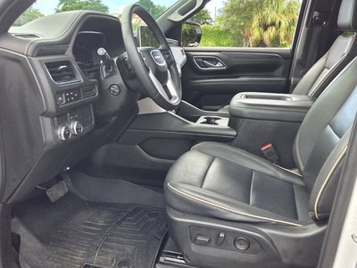 2023 GMC Yukon XL SLT