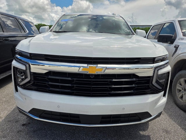 2025 Chevrolet Suburban LS