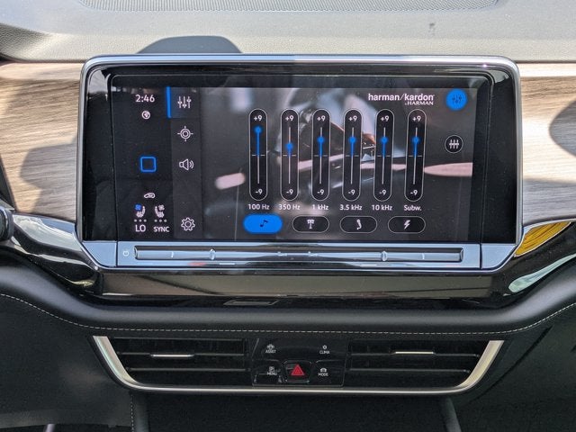 2025 Volkswagen Atlas 2.0T SEL Premium R-Line