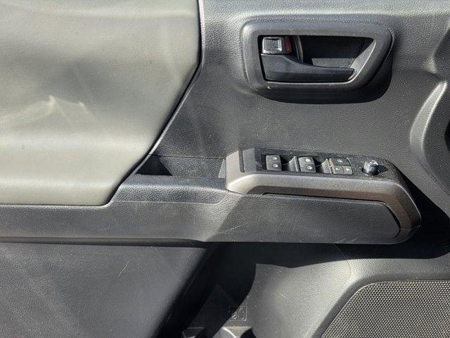 2022 Toyota Tacoma 4WD SR5