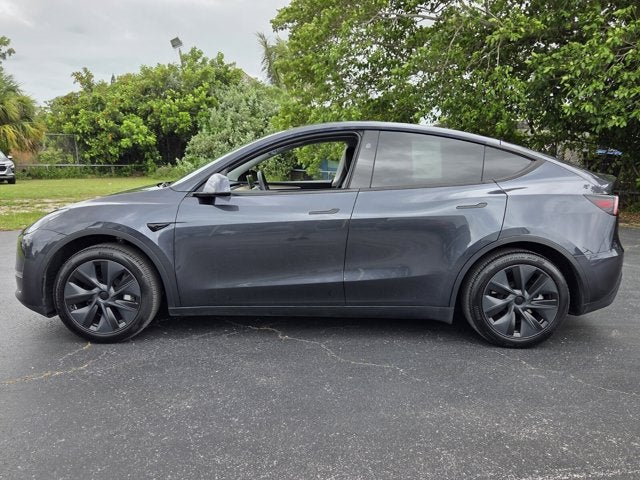 2024 Tesla Model Y Base