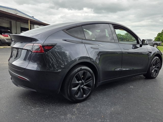 2024 Tesla Model Y Base