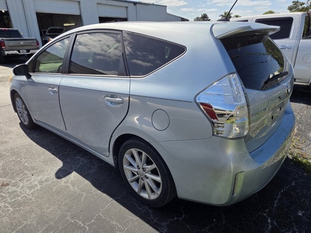 2013 Toyota Prius v Two