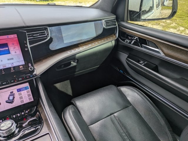 2022 Jeep Grand Wagoneer Series II