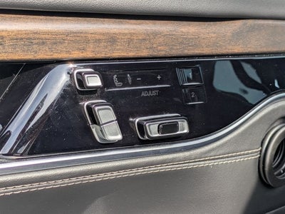 2022 Jeep Grand Wagoneer Series II