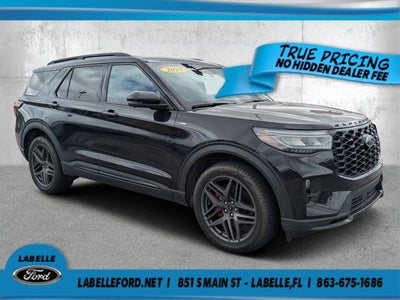 2025 Ford Explorer ST-Line