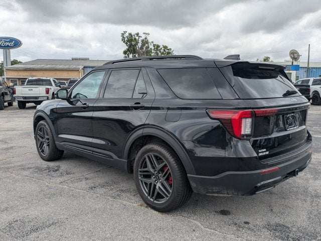 2025 Ford Explorer ST-Line