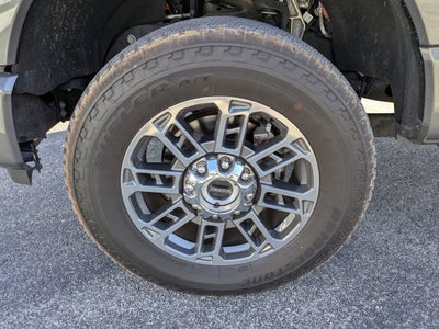 2025 Ford Super Duty F-250 SRW Platinum