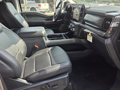 2026 Ford Super Duty F-350 DRW TDSL CREW CAB 6.7L LARIAT