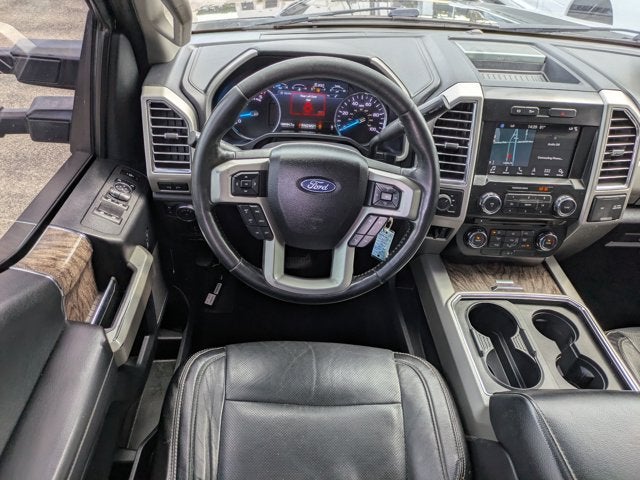 2017 Ford Super Duty F-350 DRW Lariat