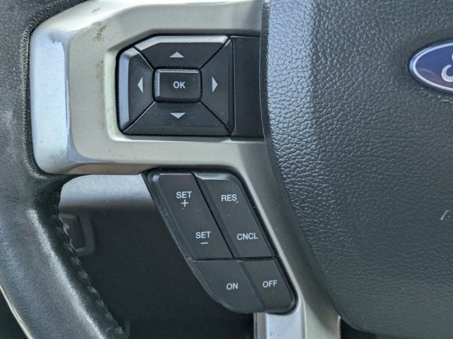 2017 Ford Super Duty F-350 DRW Lariat