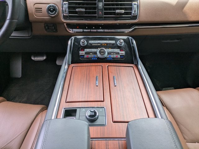 2024 Lincoln Navigator L Reserve