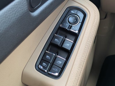 2021 Porsche Macan AWD