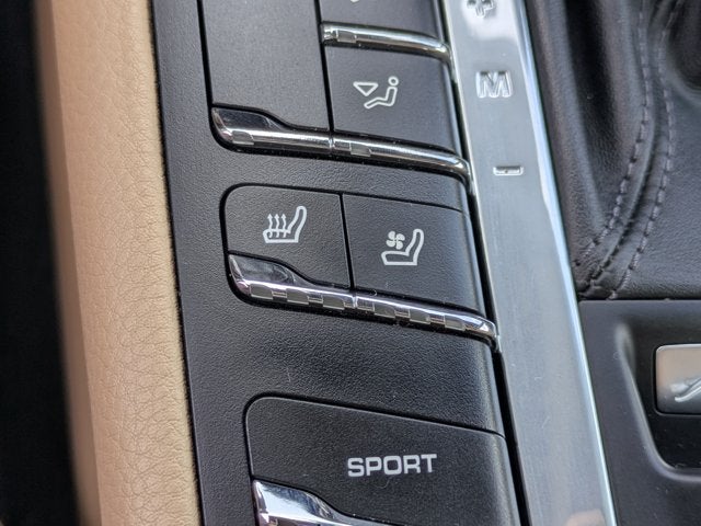 2021 Porsche Macan AWD