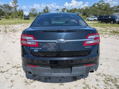 2017 Ford Taurus SE