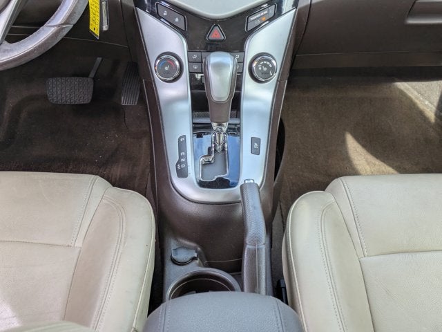 2011 Chevrolet Cruze LT with 2LT