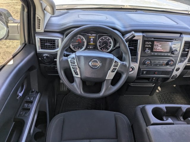 2017 Nissan Titan SV