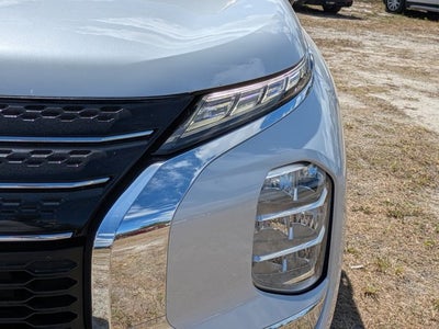 2022 Mitsubishi Outlander ES