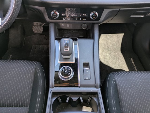 2022 Mitsubishi Outlander ES