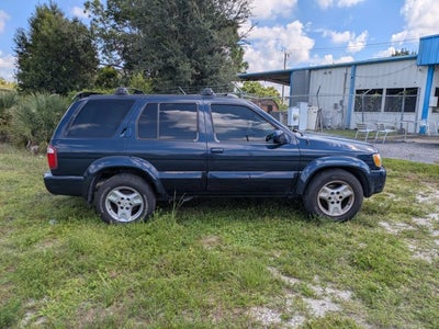 2003 INFINITI QX4 Luxury