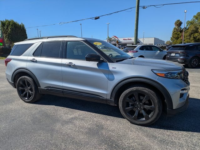 2023 Ford Explorer ST-Line