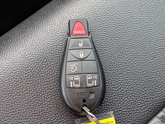 2015 Chrysler Town & Country Touring