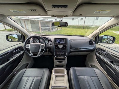 2015 Chrysler Town & Country Touring