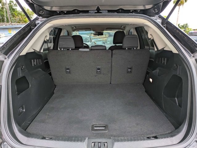 2022 Ford Edge SE
