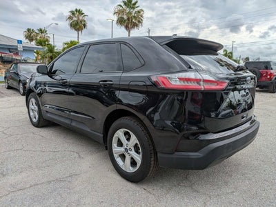 2022 Ford Edge SE