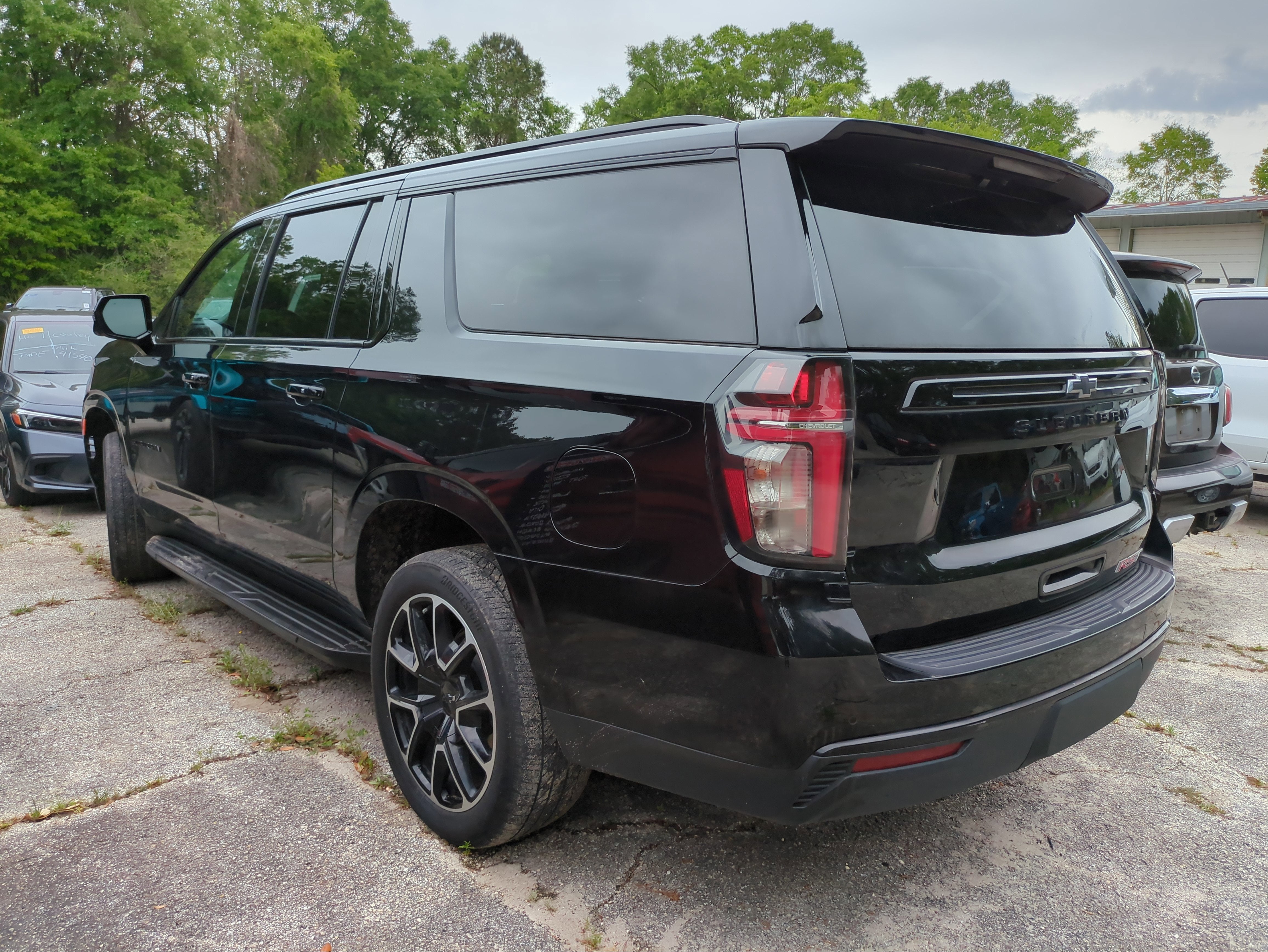 2023 Chevrolet Suburban RST