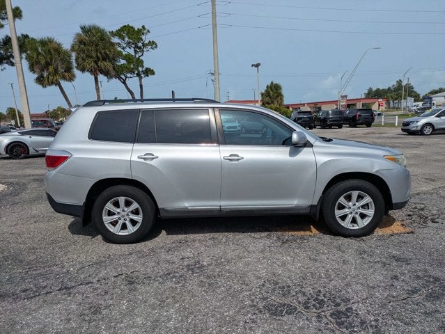2013 Toyota Highlander Base