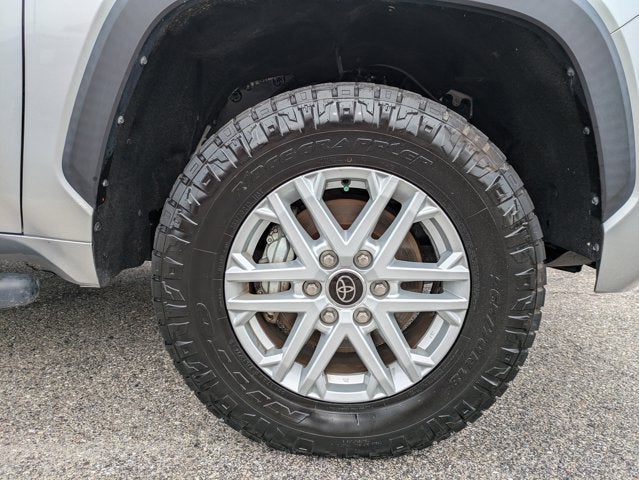 2022 Toyota Tundra 4WD SR5