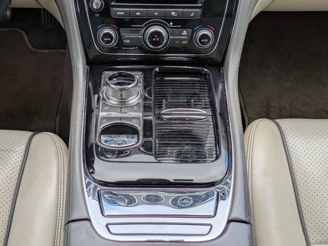 2013 Jaguar XJ 4dr Sdn RWD