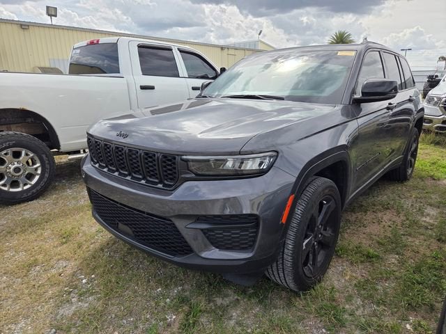 2023 Jeep Grand Cherokee Altitude