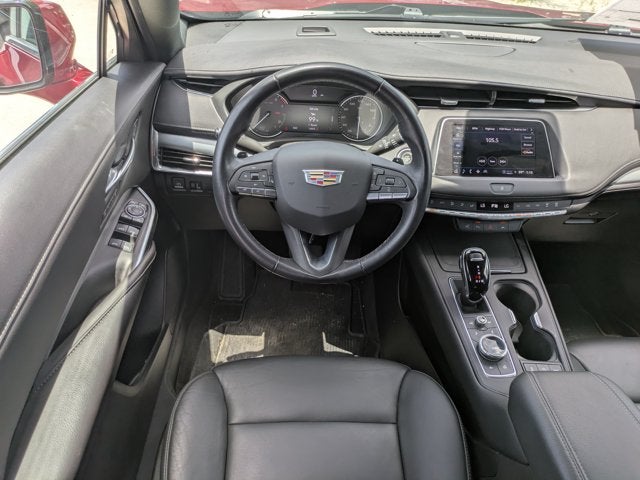 2022 Cadillac XT4 FWD Premium Luxury