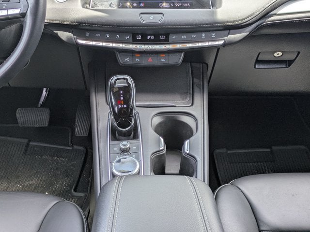 2022 Cadillac XT4 FWD Premium Luxury
