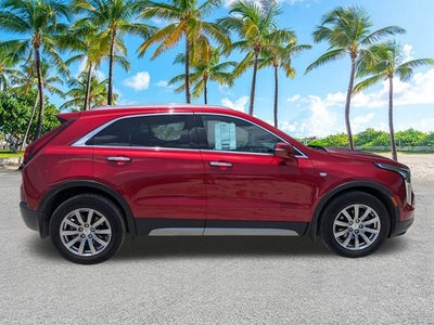 2022 Cadillac XT4 FWD Premium Luxury