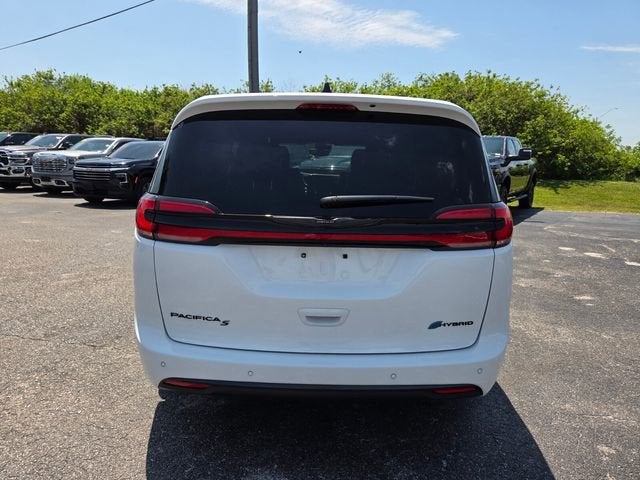 2024 Chrysler Pacifica Hybrid S Appearance Pkg