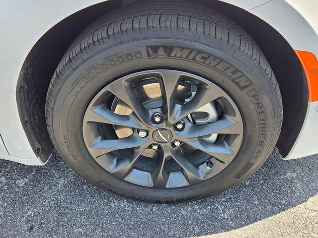 2024 Chrysler Pacifica Hybrid S Appearance Pkg