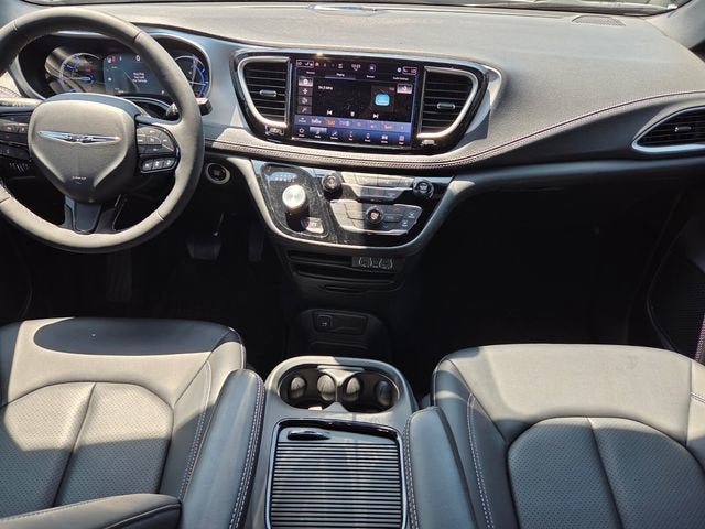 2024 Chrysler Pacifica Hybrid S Appearance Pkg