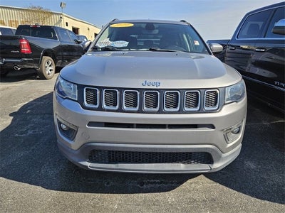2020 Jeep Compass Latitude w/Sun/Wheel Pkg