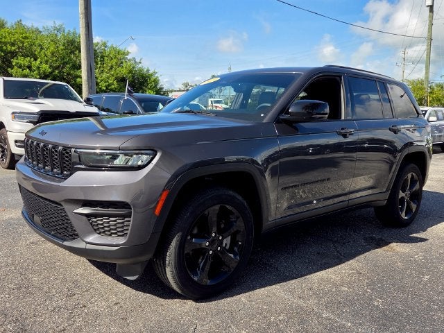 2023 Jeep Grand Cherokee Altitude