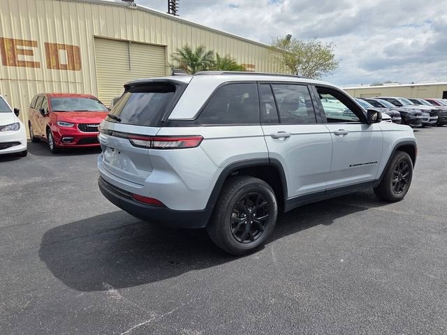 2024 Jeep Grand Cherokee Altitude