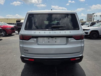 2024 Jeep Wagoneer Base