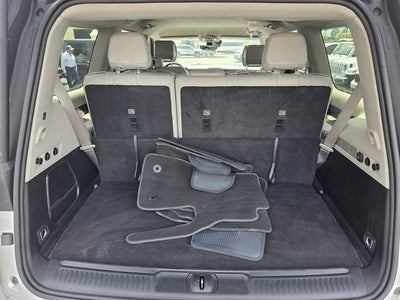 2024 Jeep Wagoneer Base