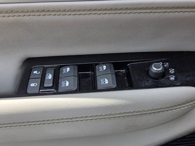 2024 Jeep Wagoneer Base