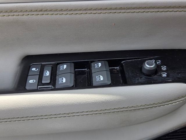 2024 Jeep Wagoneer Base