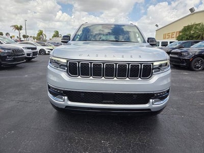2024 Jeep Wagoneer Base