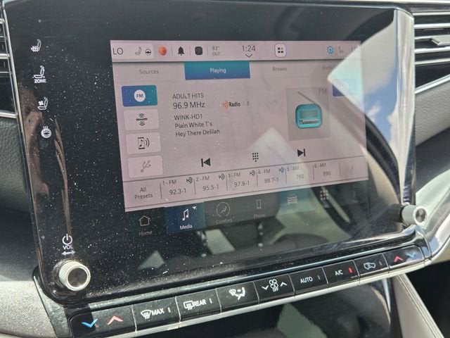 2024 Jeep Wagoneer Base